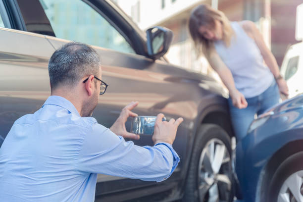Professional Commercial Auto Insurance technician working in Capitan, NM